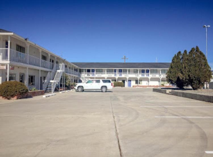 American Inn Hawthorne Exterior photo